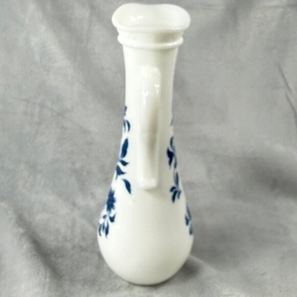 Vintage White Ceramic Container Bud Vase Blue Floral Design, Handle. Avon. - Picture 15 of 16